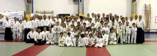 stage fondazione seikikan foto di gruppo